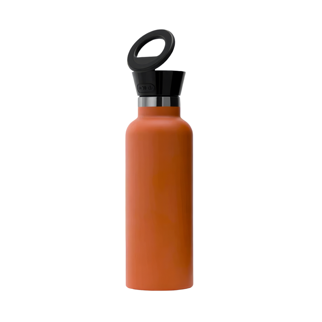 Labeled ora bottle showing the magnetic lid, speaker, insulated body, and flip-straw